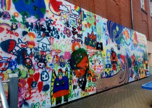 Graffiti-Wand in der Sebastian-Kneipp-Grundschule Eilenburg